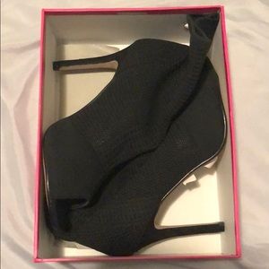 BLACK BOOTIES ONLY WORN ONCE INSIDE OF HOME!